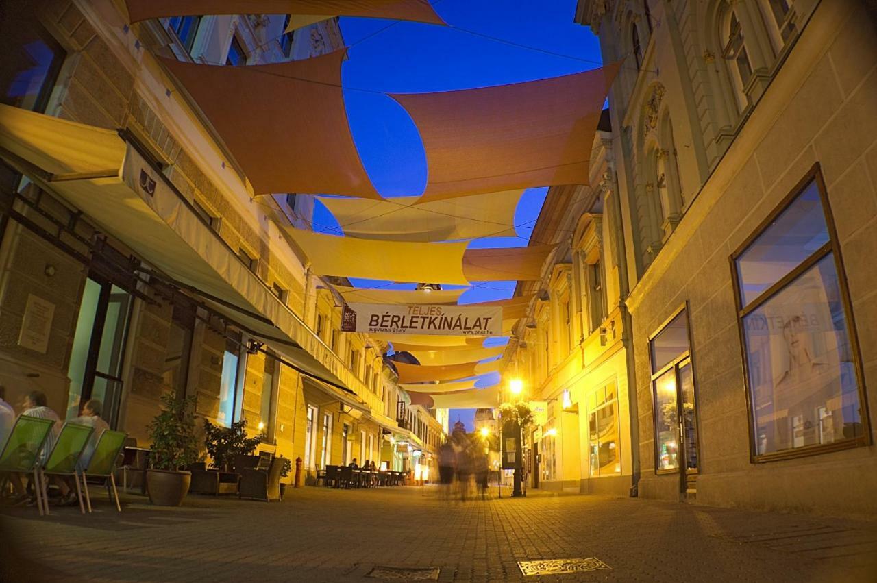 Egyetemváros - A. apartman Pécs Exterior foto